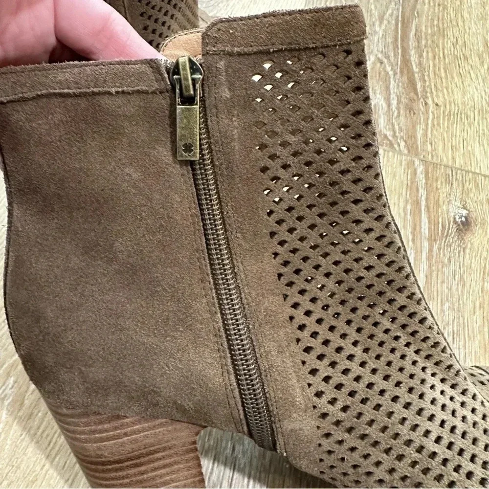 Lucky Brand Women's Lakyn Brown Leather Peep Toe Heeled Ankle Booties Sz 10 GUC